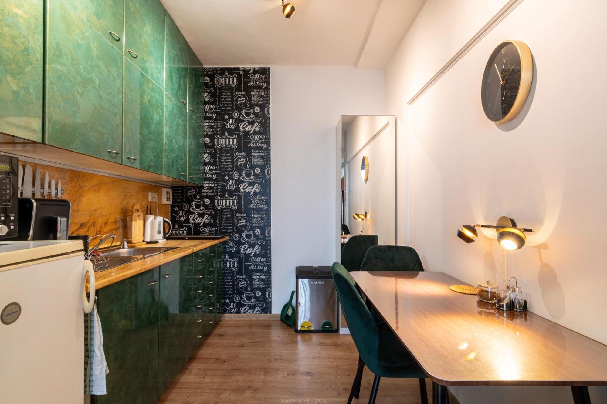 Double-Tree Apartment By A&M Bratislava Bagian luar foto